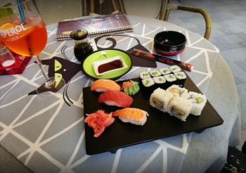 Taiwan Bento - Running sushi